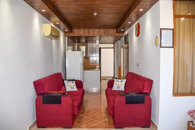 سوئیت یک خوابه ساحلی امیرسرا - واحد چهارتخته