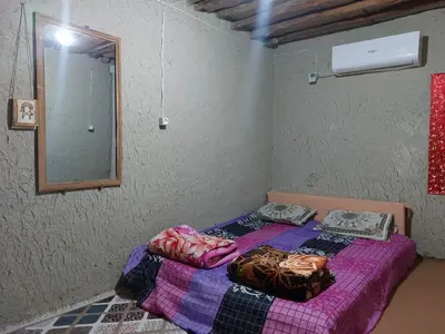 بومگردی الیاس - اتاق کُنج