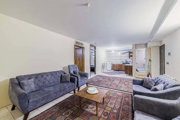 آپارتمان دوخوابه سی و سه پل واحد منفی 1