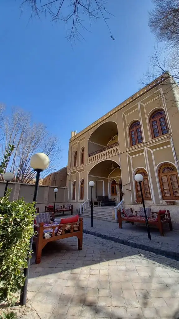 بوم گردی حاجی خان - واحد3