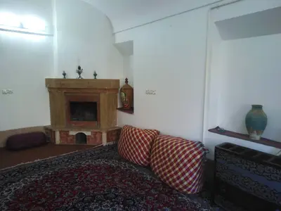 بومگردی حاجی خان - واحد4