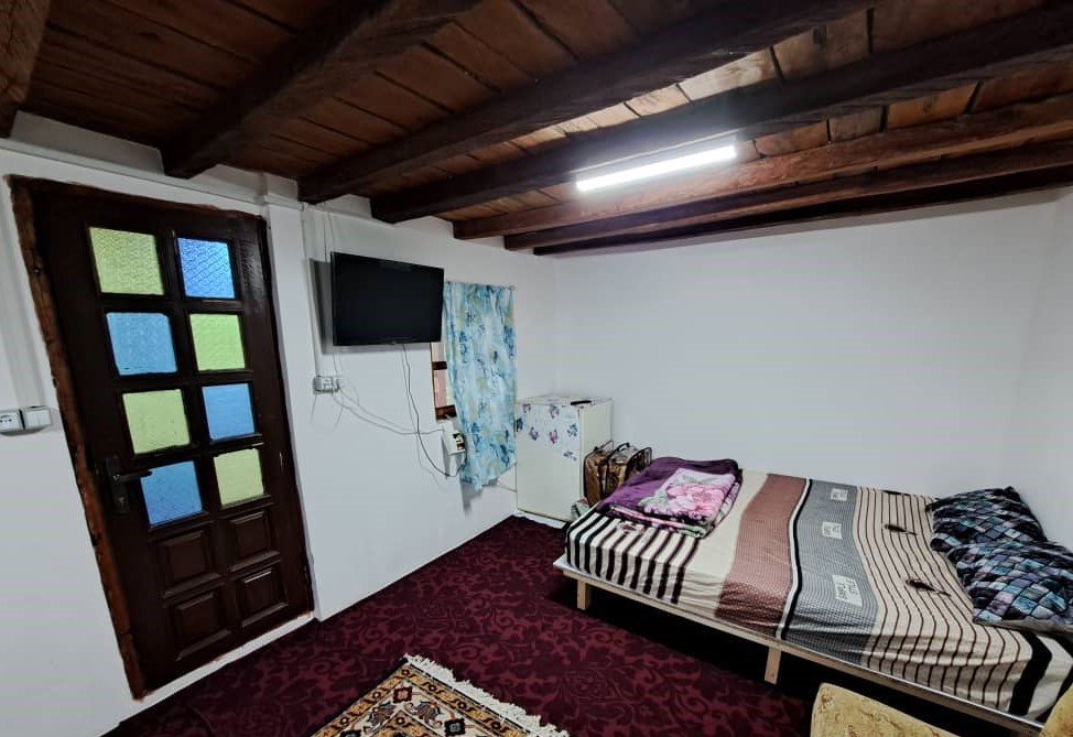 چام و چاشت - واحد آزاد