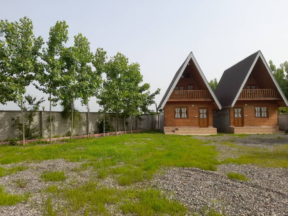 یک خوابه چوبی لیلکی دار