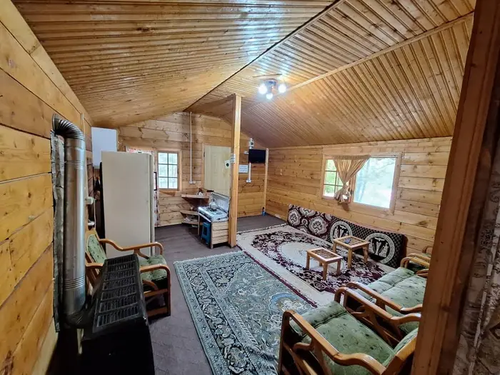 کلبه یک خوابه چوبی محمد