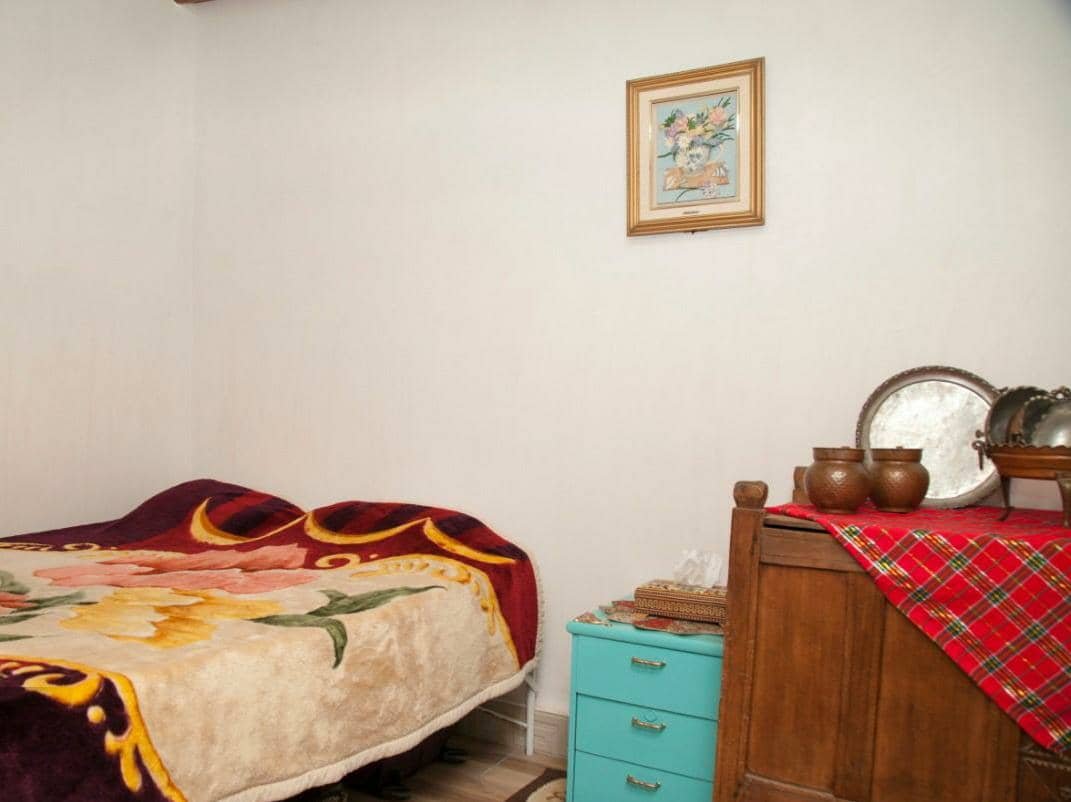 مزرعه آفتابگردان - واحد یک خوابه