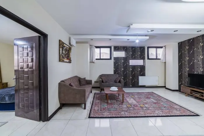 آپارتمان یک خوابه سی و سه پل واحد 5