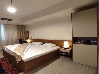 مسافرخانه شهریارنوین - واحد دوتخته کینگ کارگرجنوبی