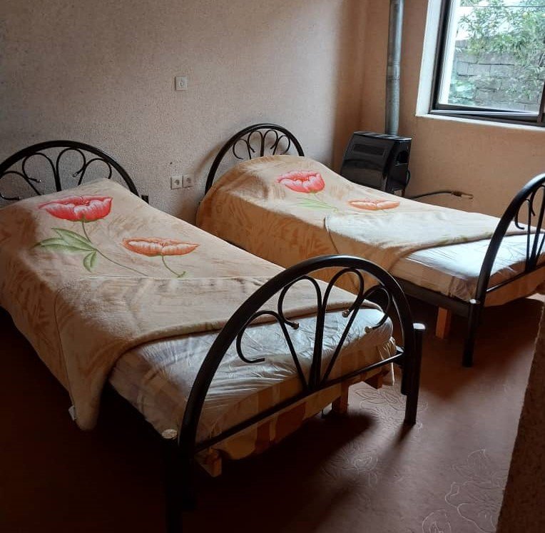 آپارتمان سه خوابه رمک 8