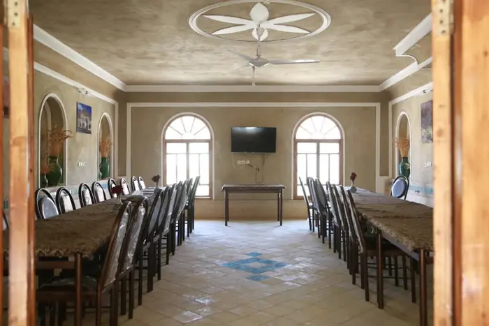 بوم گردی حاجی خان - واحد۱