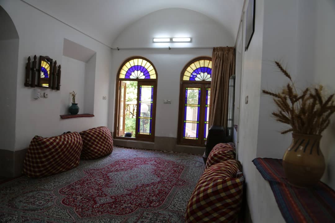 بومگردی حاجی خان - واحد5