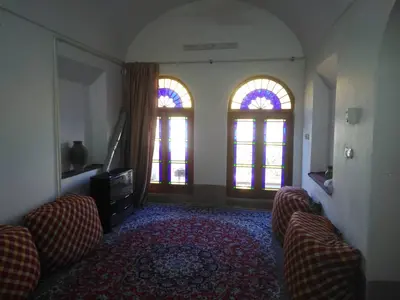 بومگردی حاجی خان - واحد4