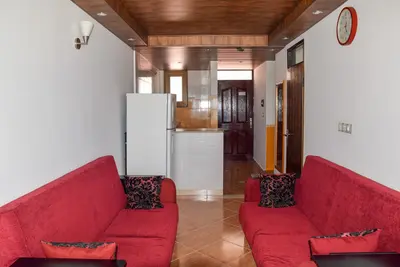 سوئیت یک خوابه ساحلی امیرسرا 1 _ چهار تخته