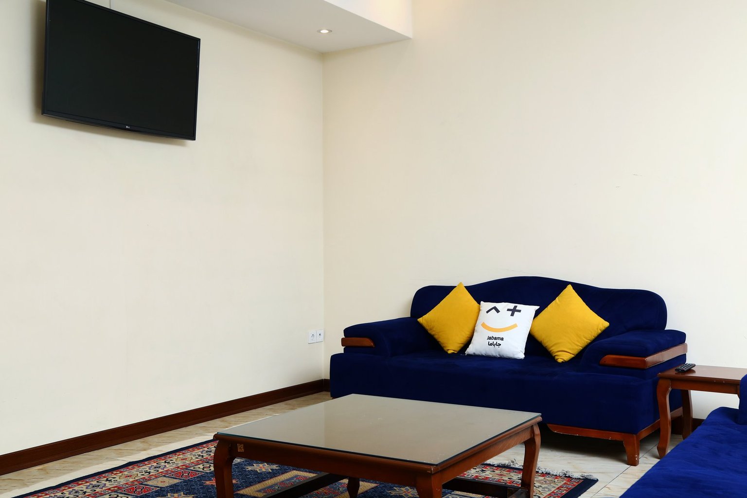 آپارتمان یک خوابه یاس  13