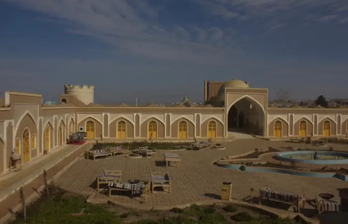 اقامتگاه سنتی یلو - واحد چهارتخته ۵