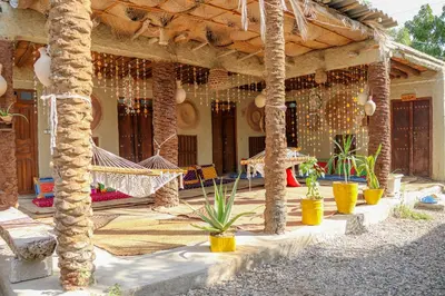 بومگردی الیاس - اتاق کُنج