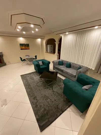 آپارتمان دوخوابه اباذر صادقیه ۸