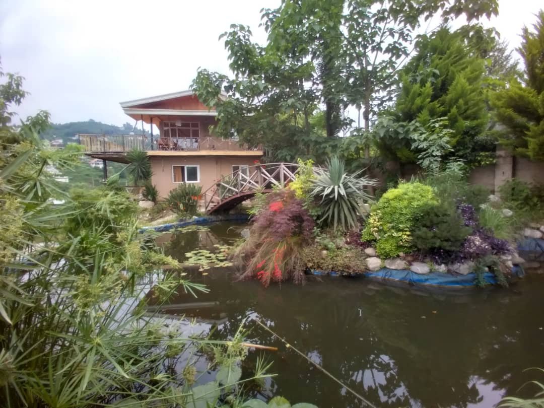 سه خوابه استخردار آبگرم گل شمعدانی