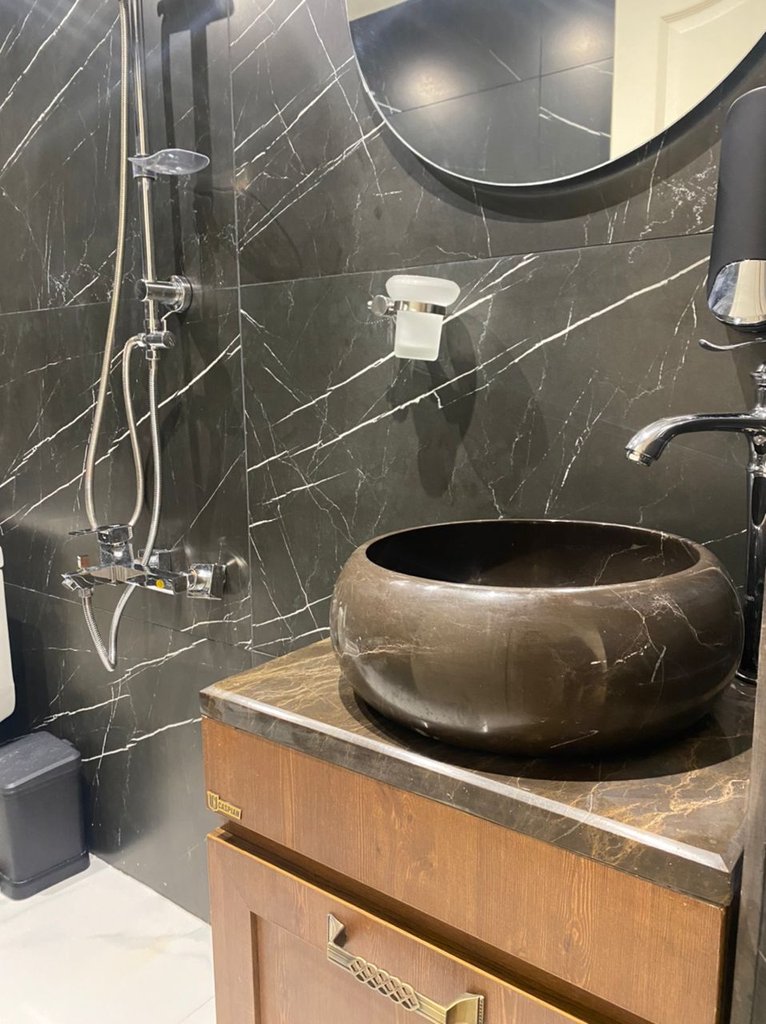 سوئیت فلت بنفشه زعفرانیه