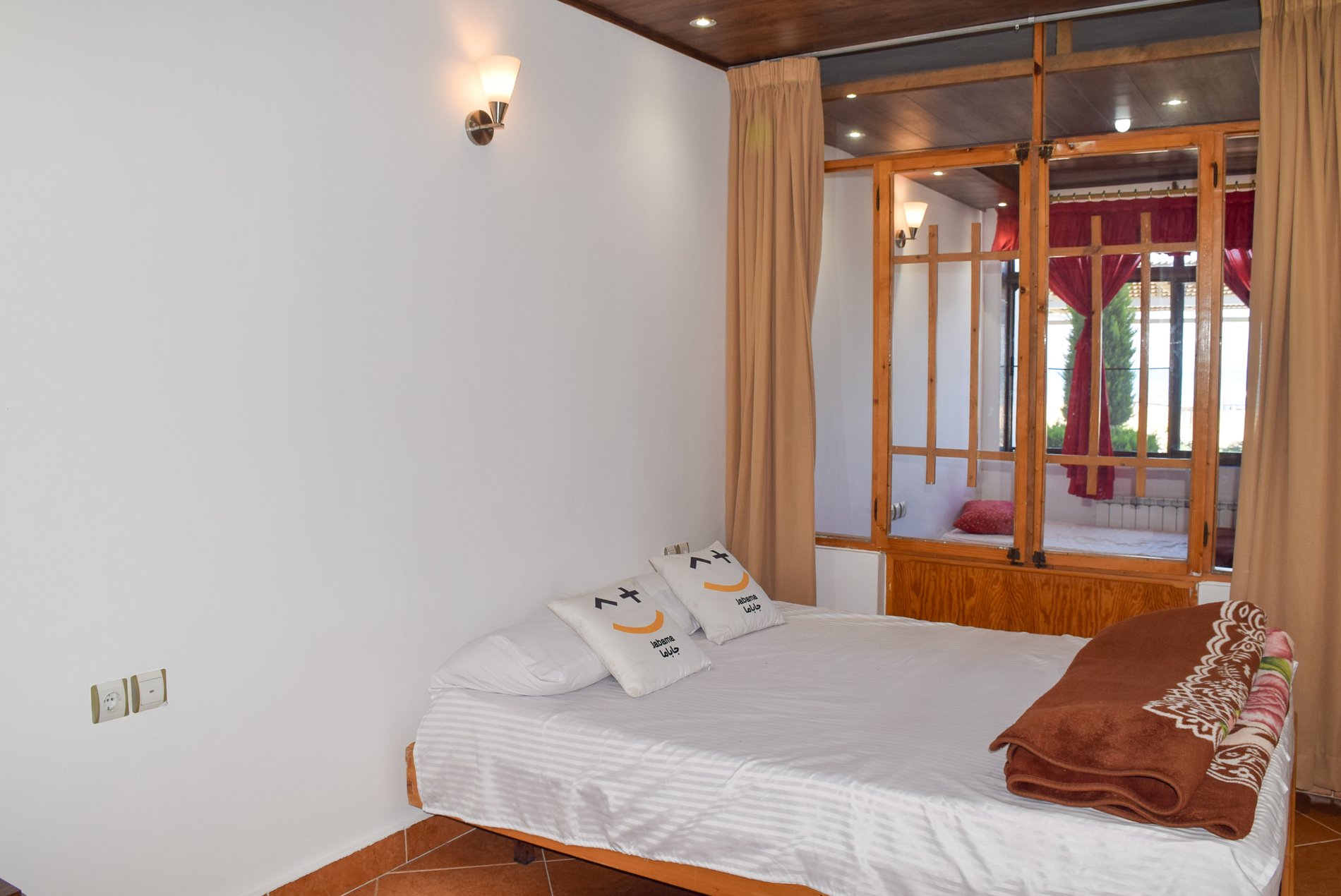 یک خوابه ساحلی امیرسرا - واحد چهارتخته