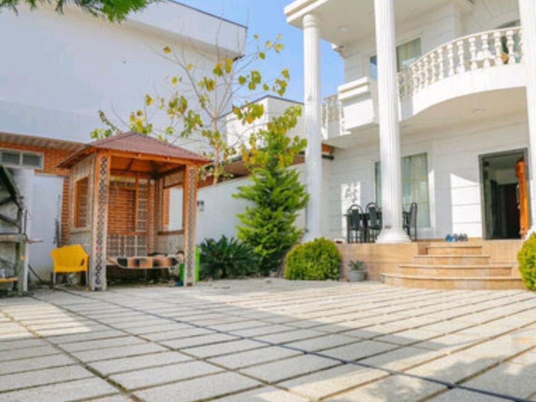 ویلا چهارخوابه استخردار آبگرم کاخ رومی