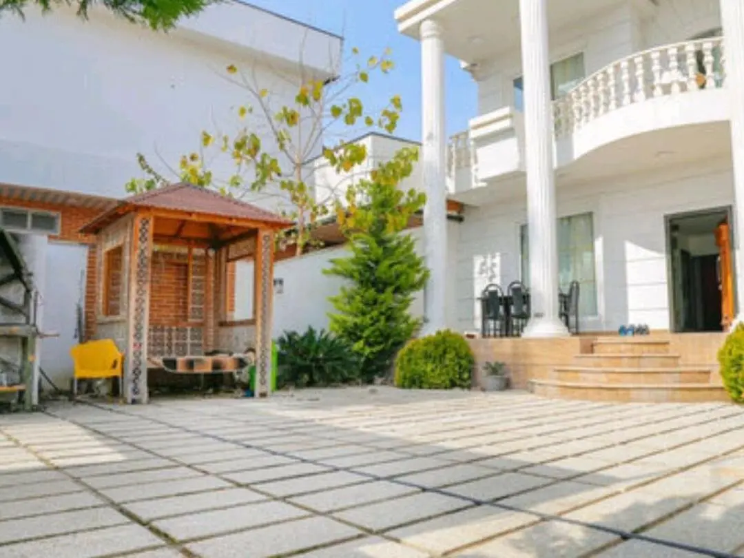 ویلا چهارخوابه استخردار آبگرم کاخ رومی