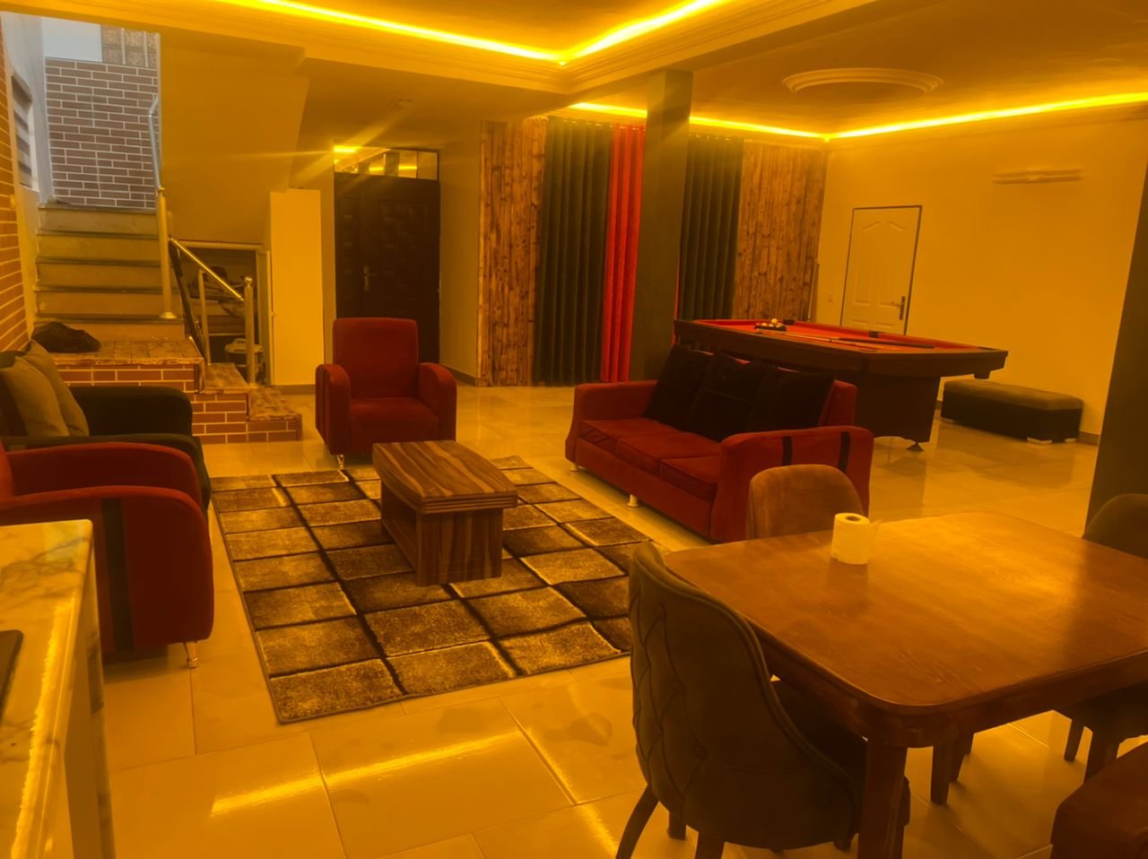 ویلا چهارخوابه دوبلکس استخردار آبگرم گلستان