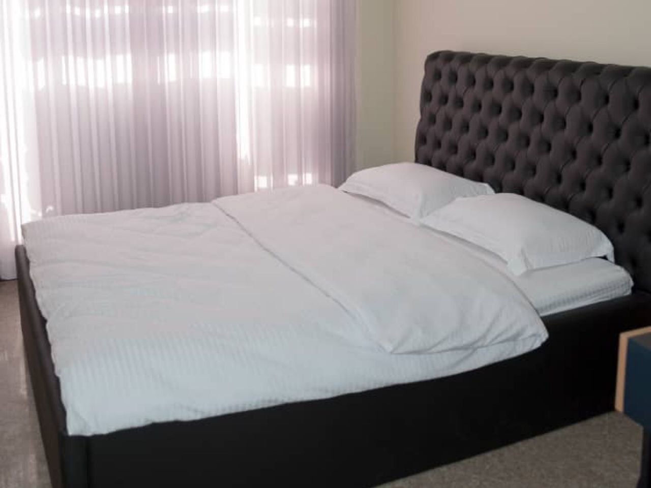 آپارتمان دوخوابه جردن واحد ۱