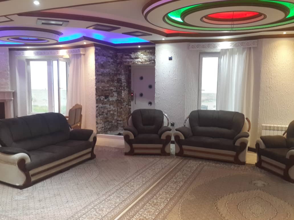 ویلا چهارخوابه استخردار آبگرم موج آبی