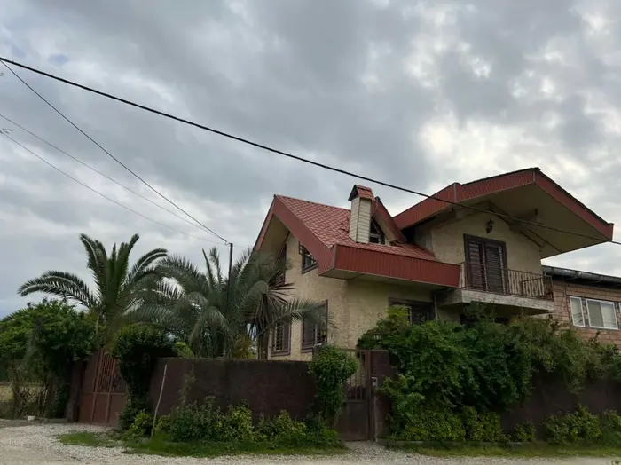 دوخوابه دوبلکس انگلیسی - نمای ویلا