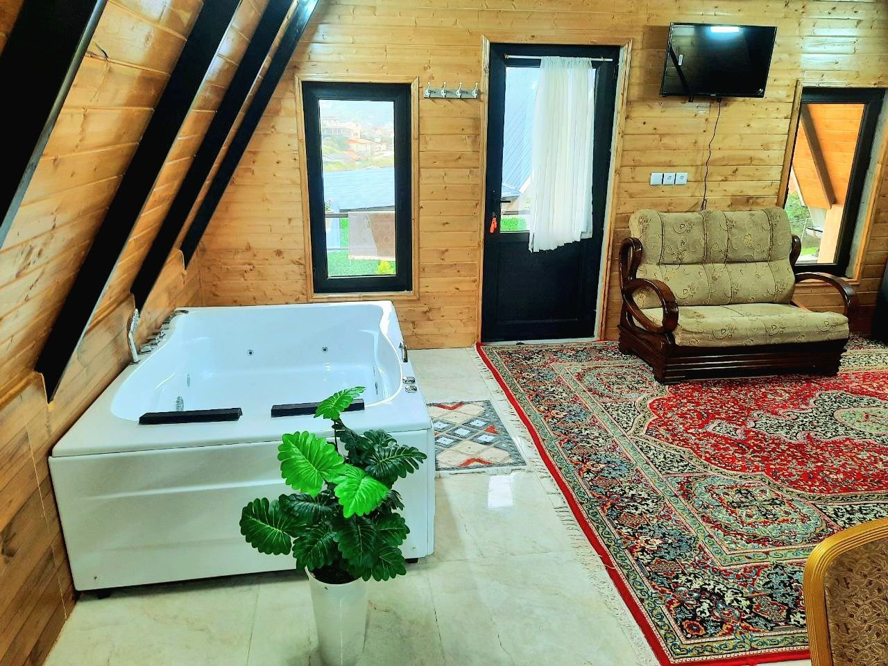 یک خوابه جکوزی دار وارش ۳