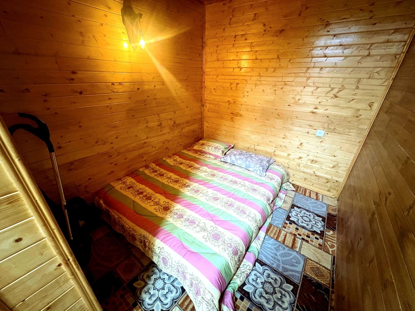 کلبه دوخوابه استخردار‌ وارش