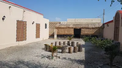 بومگردی آژ واحد ۴