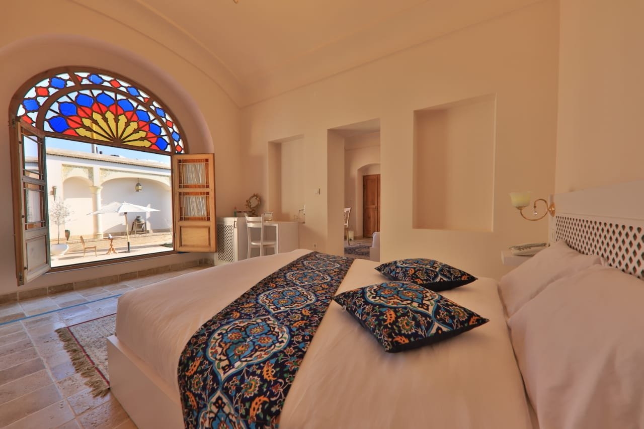 اقامتگاه سنتی یاسمین راهب - واحد چهارتخته ٢٠٦