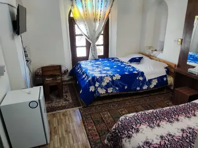 اقامتگاه سنتی باغ عمارت خُرَّم - واحد 5