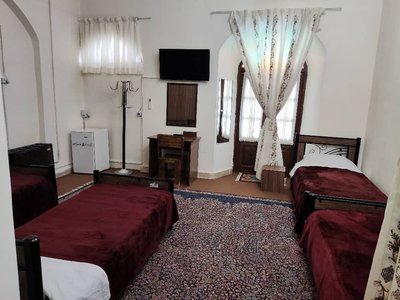 اقامتگاه سنتی باغ عمارت خُرَّم - واحد 4