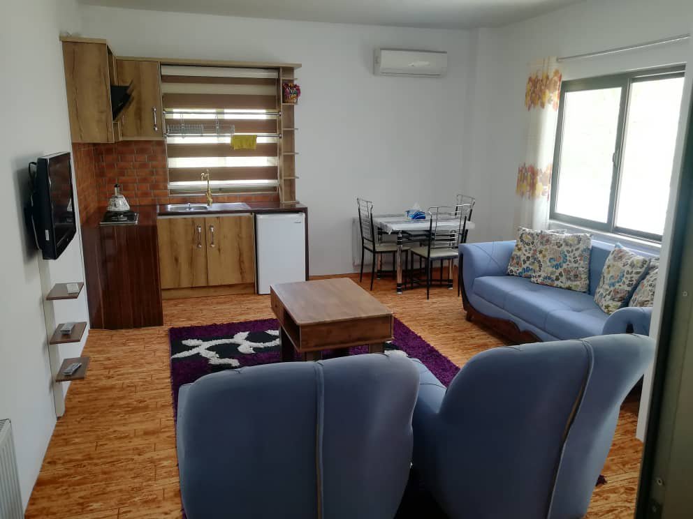 ویلا یک خوابه استخردار آبگرم طاها