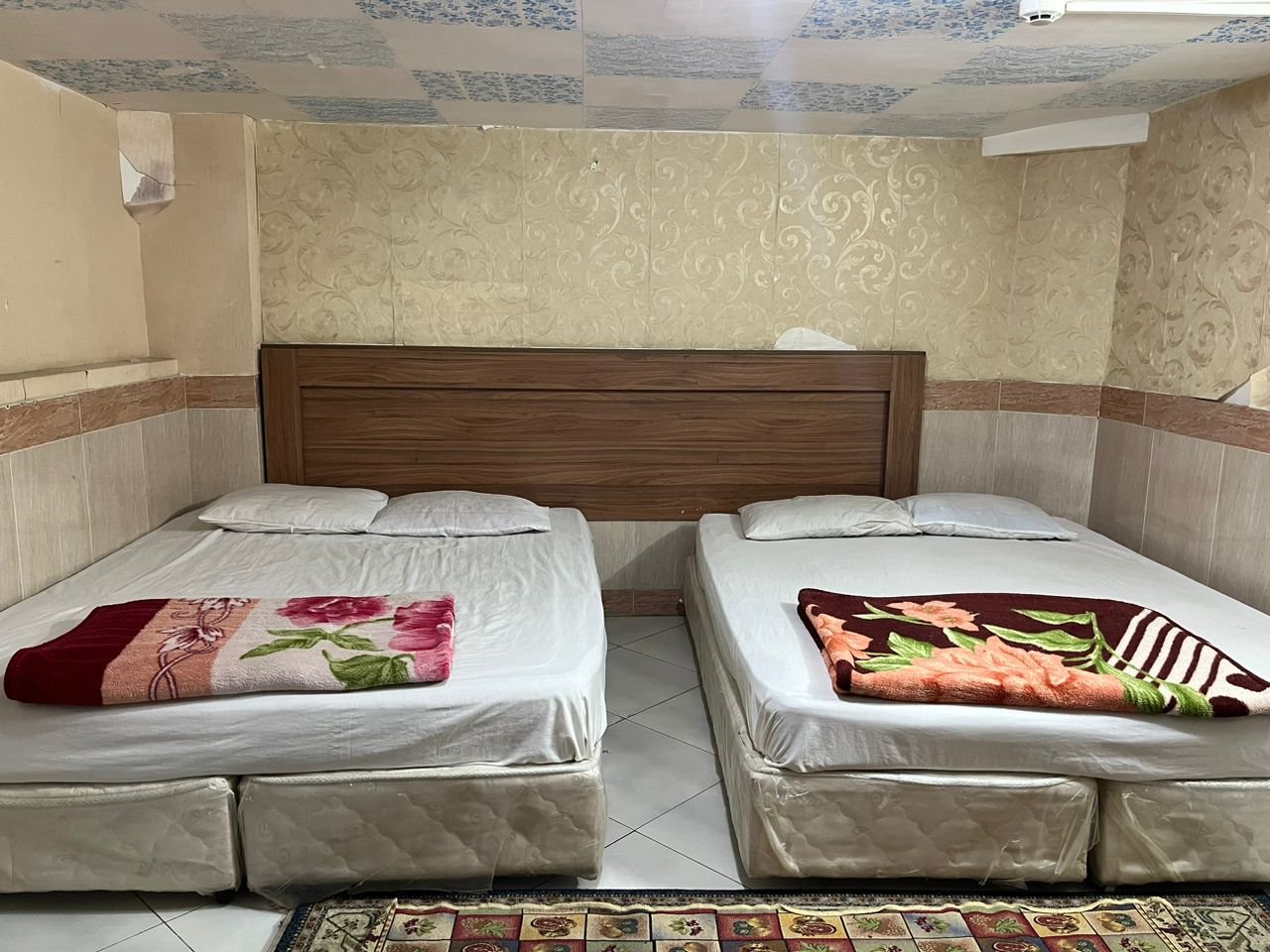 سوئیت موسوی - واحد چهارتخته 105