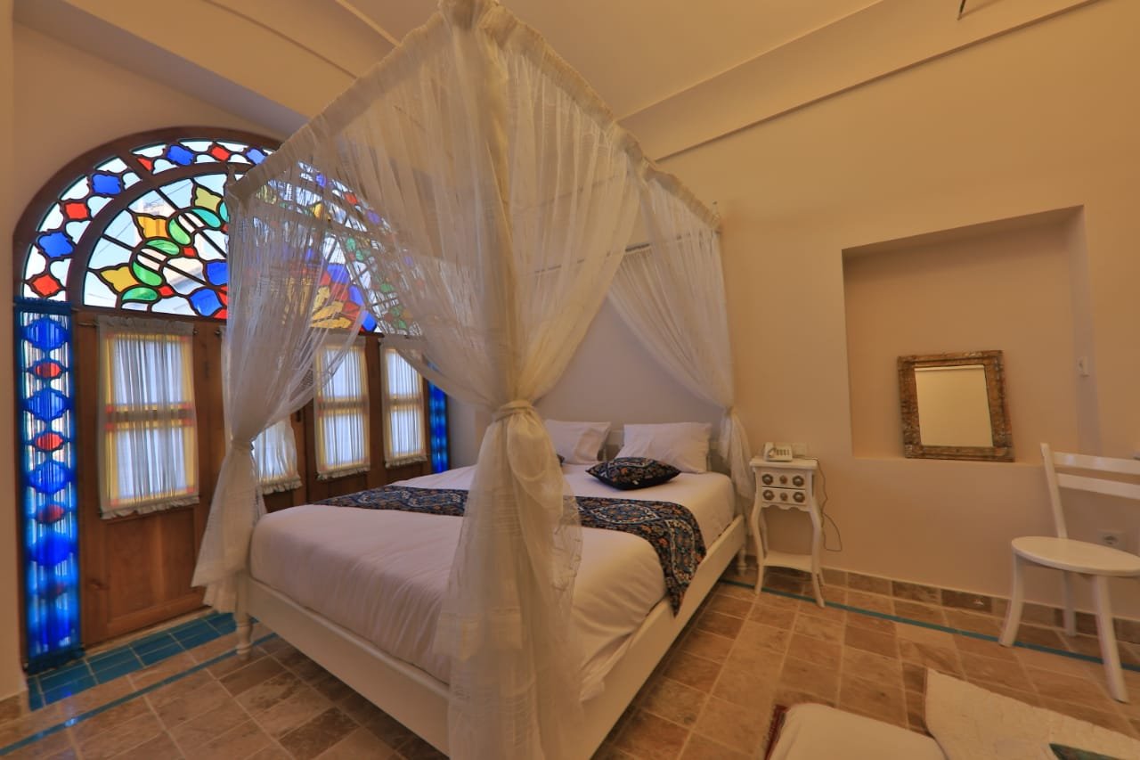 یاسمین راهب - واحد دوتخته vip ٢٠٢