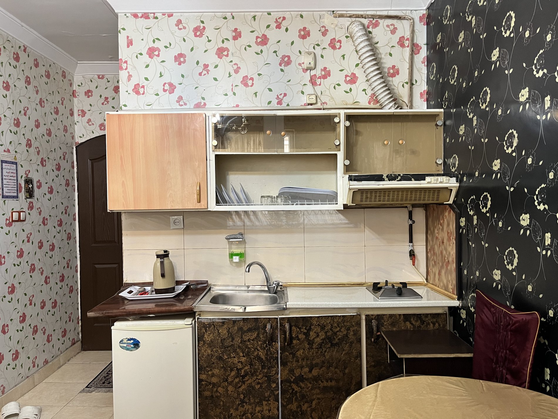 سوئیت حسینی - واحد چهارتخته - 11