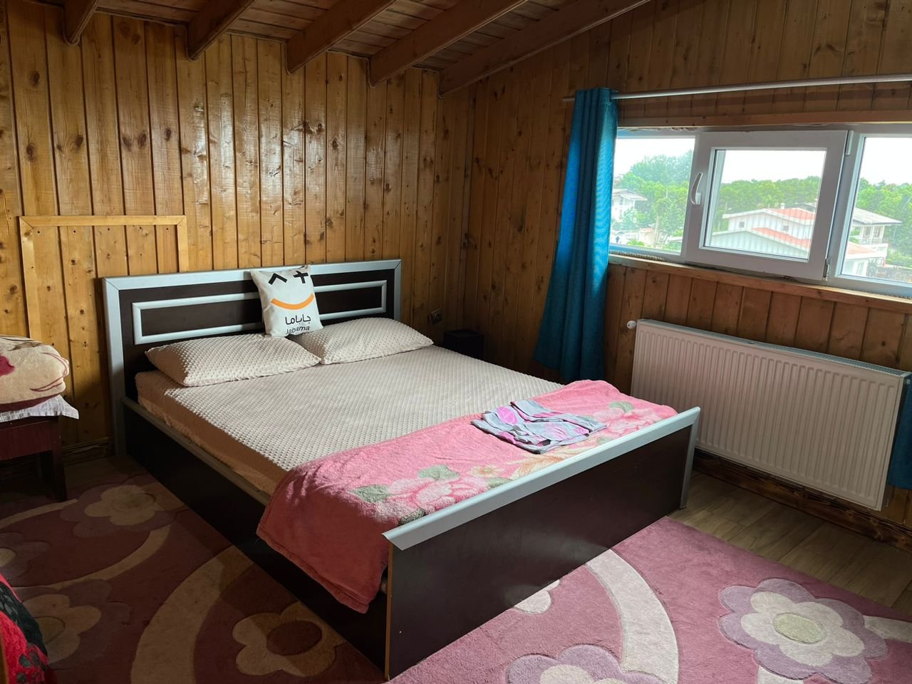 یک خوابه کاج واحد چوبی ۷