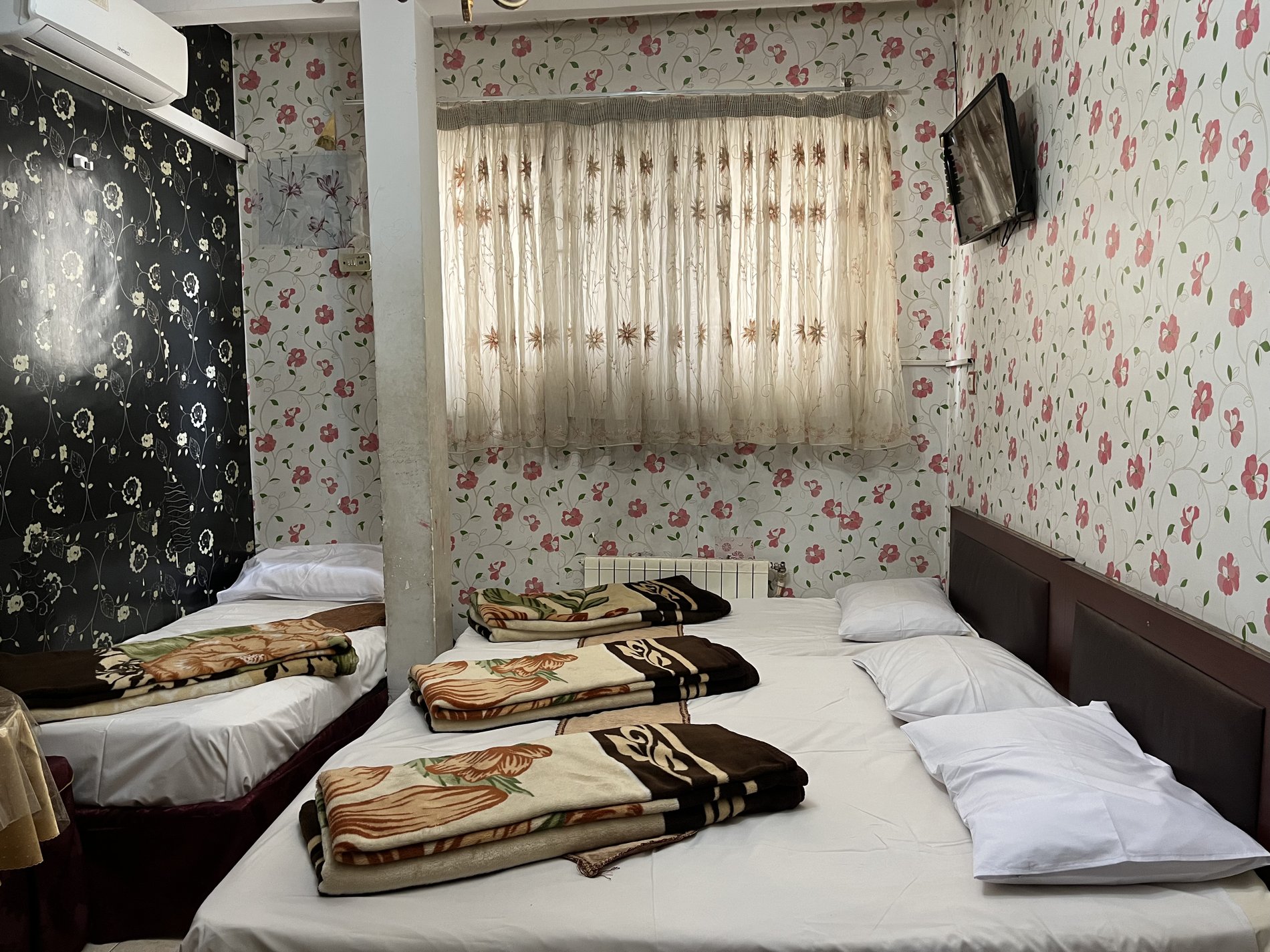 سوئیت حسینی - واحد چهارتخته