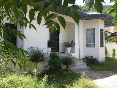 ویلا یک خوابه جنگلی گلها