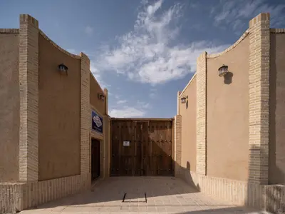 اقامتگاه سنتی عمارت قجری - واحد فروغ السلطنه