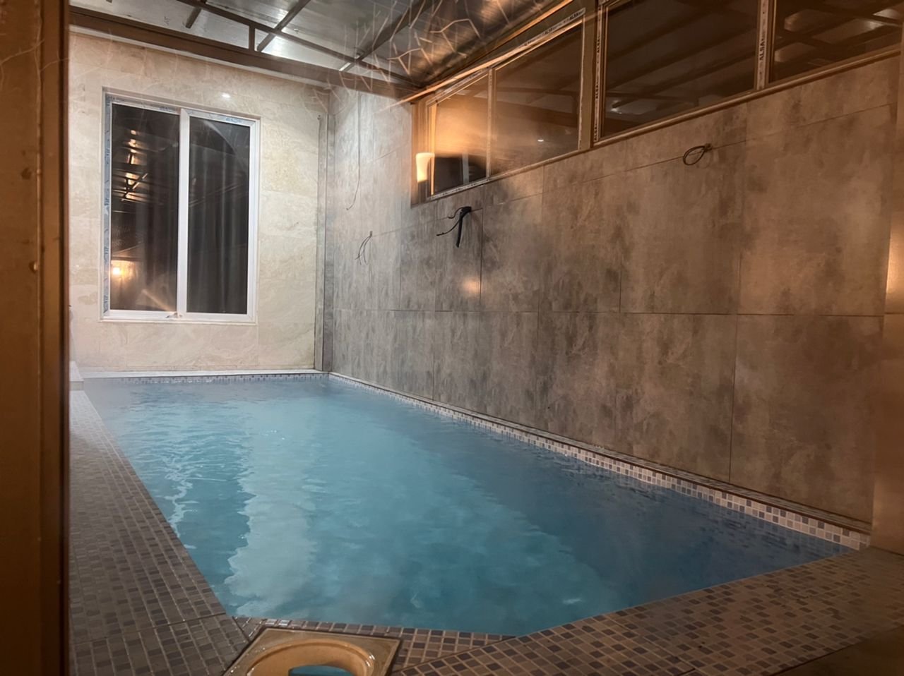 سه خوابه استخردار آبگرم گلستان ۱