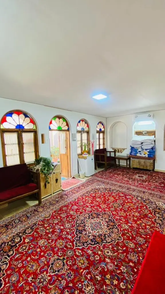 اقامتگاه سنتی صالحی 2 - واحد پنچ دری پایین