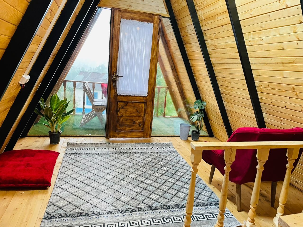 يک خوابه جنگلی دليزه ٣