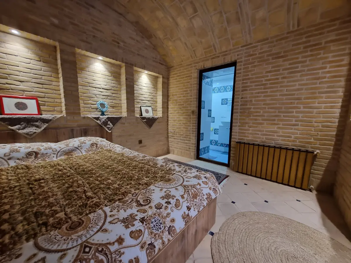 بوم گردی خاتون - واحد خورشید