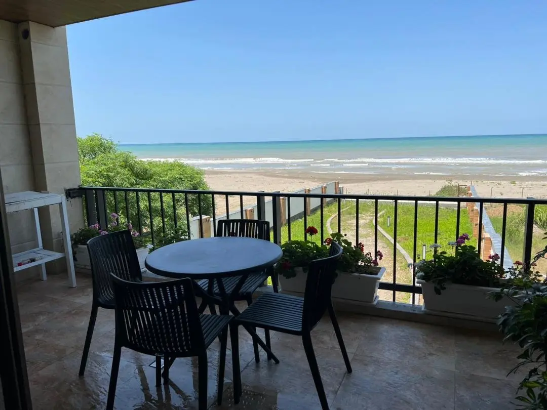 آپارتمان یک خوابه ساحلی ١٧ شهريور