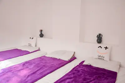 اقامتگاه سنتی خانه صفا - واحد سه تخته ١٠٤