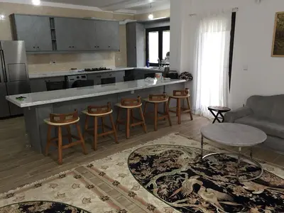 ویلا یک خوابه جنگلی گلها